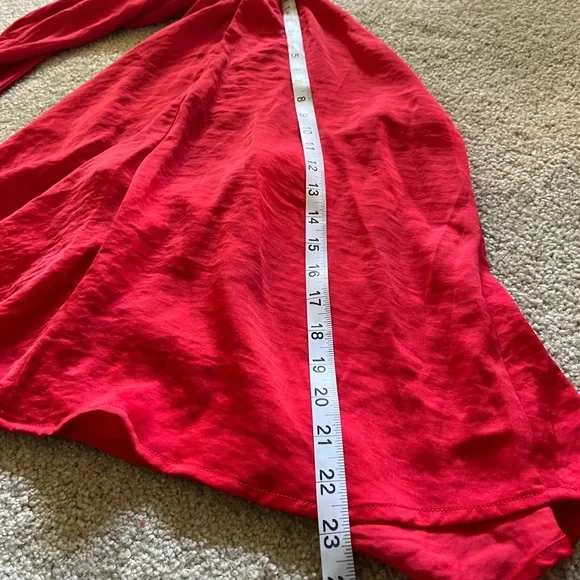 Glam Keyhole Red Halter NWT Large - Picture 10 of 11